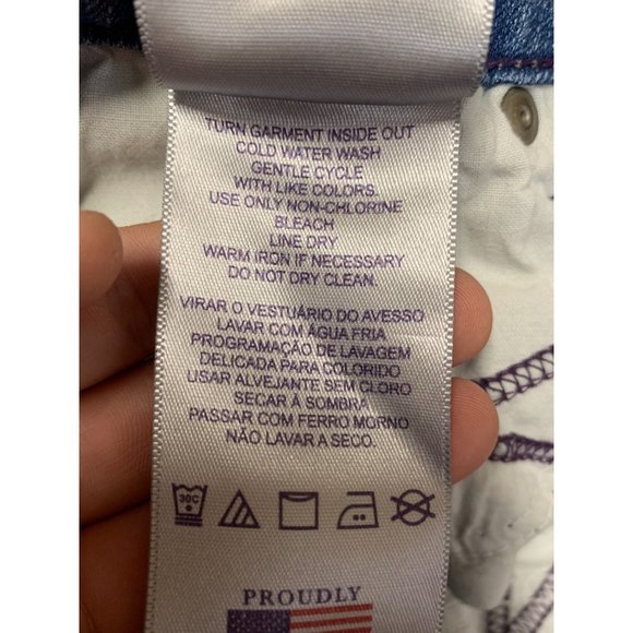 NYDJ Denim Cropped Jeans with Embroidered Pocket - Picture 5 of 5